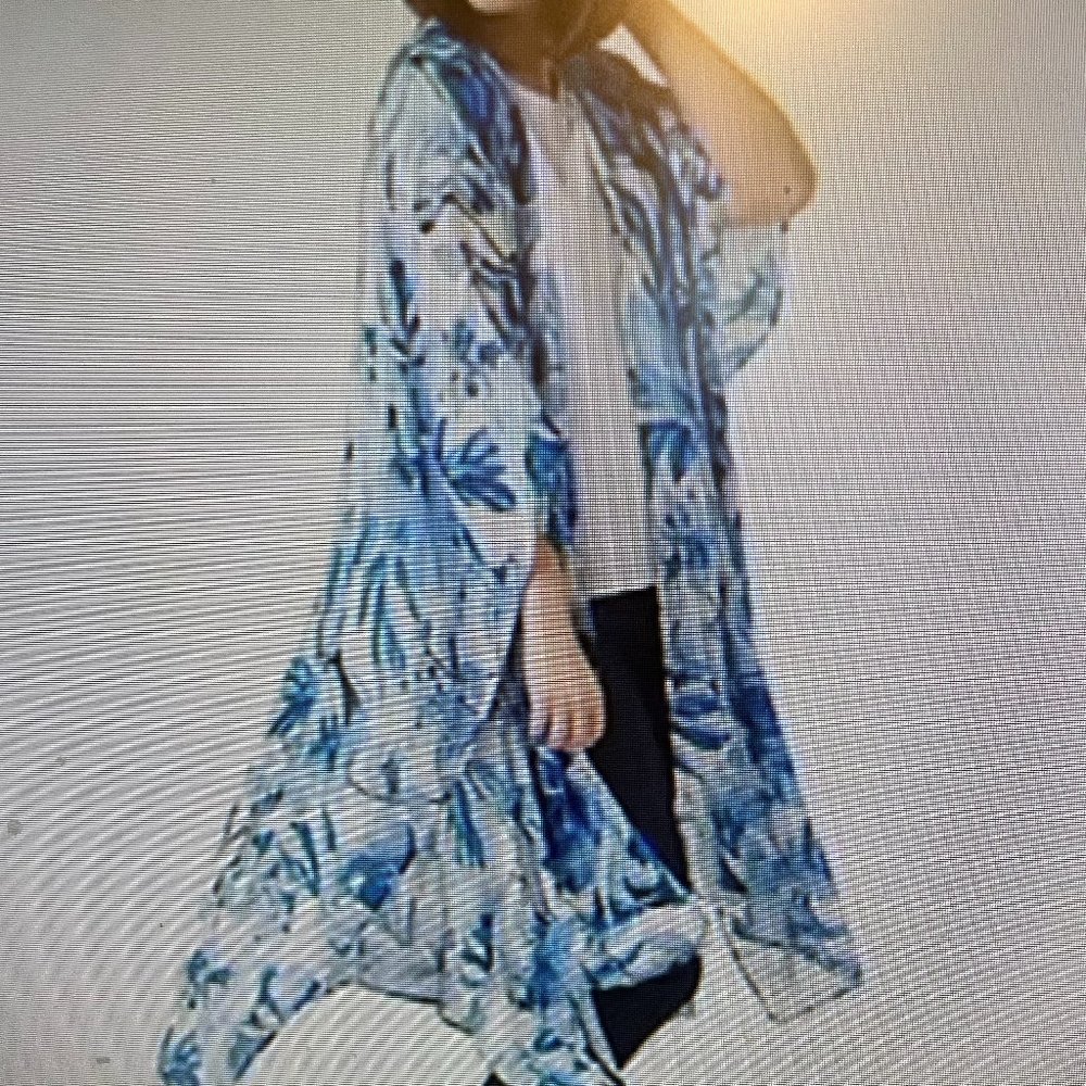 OPEN FRONT WOVEN BLUE & WHITE PRINTED DUSTER - NEVER WORN
